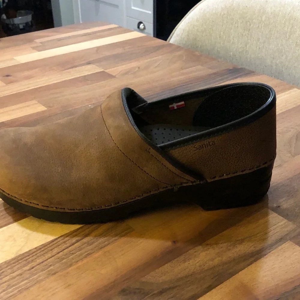Sanita Brown Leather Slip-On Clogs - Picture 7 of 8